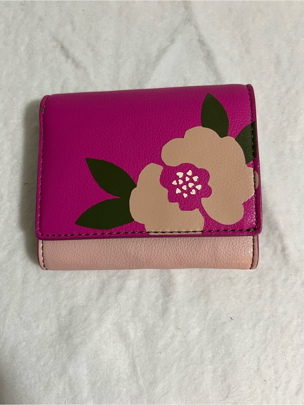 Women's Fossil Floral Compact Wallet in Bright Pink and Blush - NWT